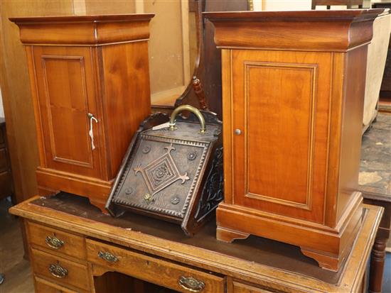A pair of reproduction French style bedside cabinets H.72cm